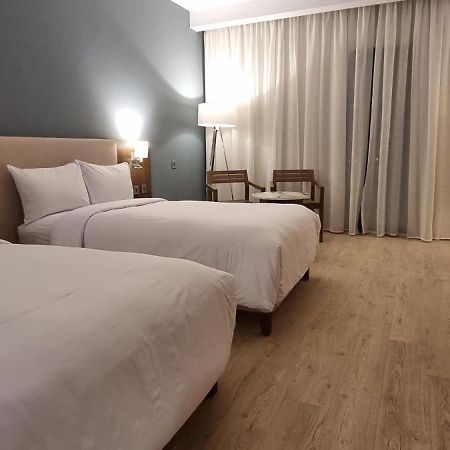 Phoenix Hotel & Wellness Sheikh Zayed City Ngoại thất bức ảnh