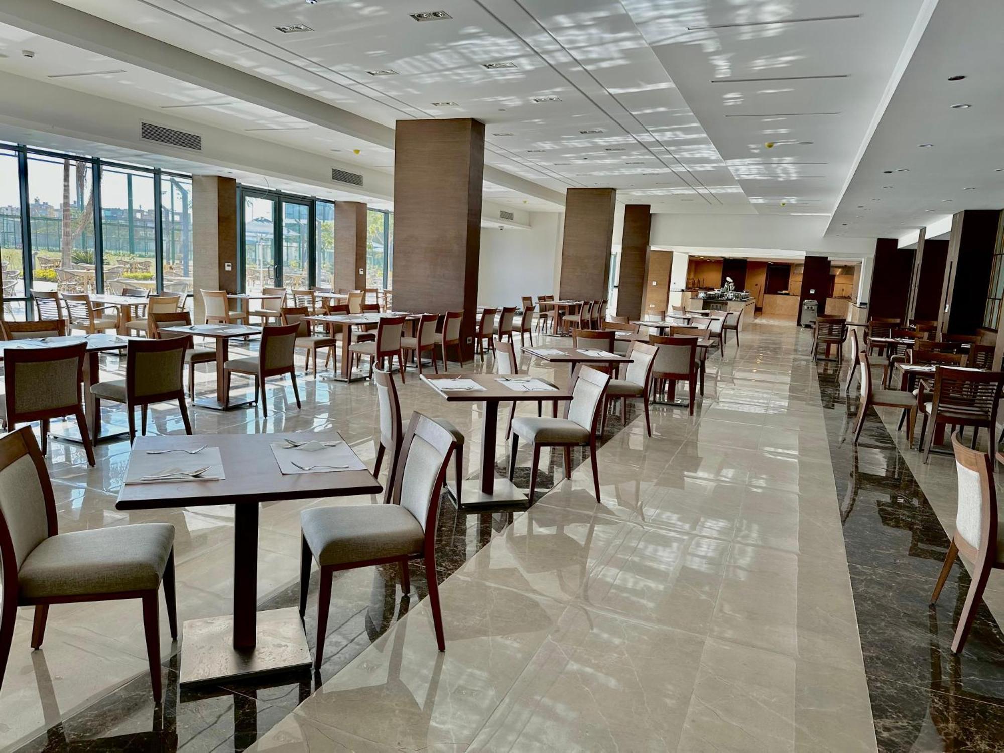 Phoenix Hotel & Wellness Sheikh Zayed City Ngoại thất bức ảnh