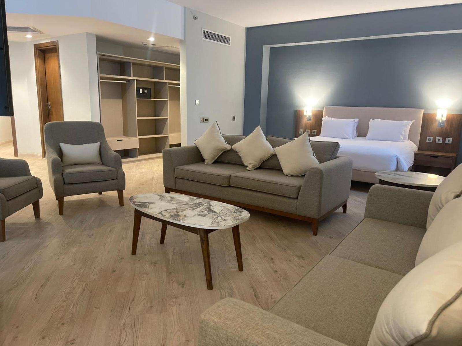 Phoenix Hotel & Wellness Sheikh Zayed City Ngoại thất bức ảnh